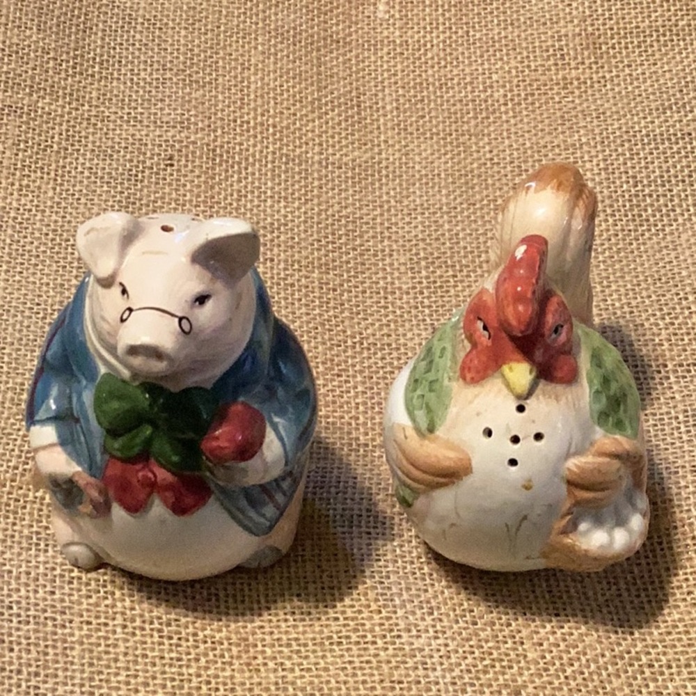 Fitz and Floyd bacon and eggs salt and pepper shakers